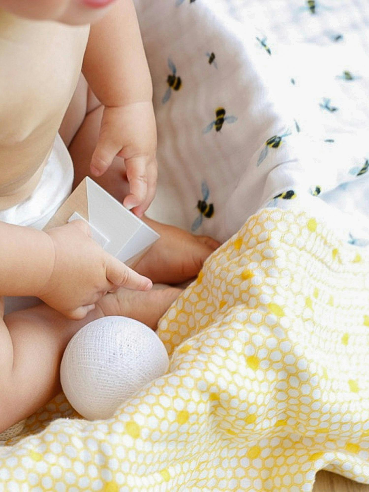 Organic Muslin Four-Layer Reversible Snug Blanket