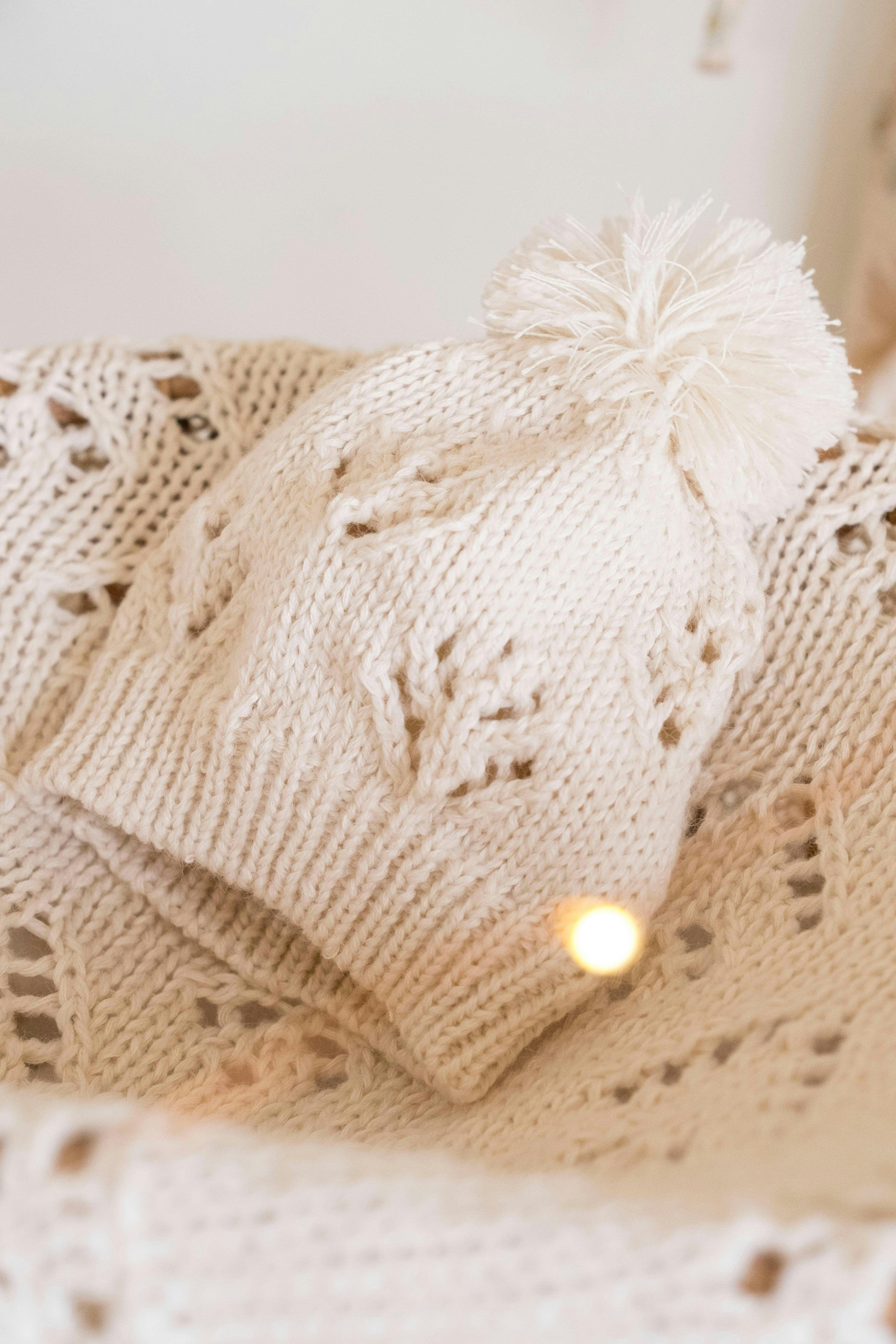 Knitted Beanie in Natural