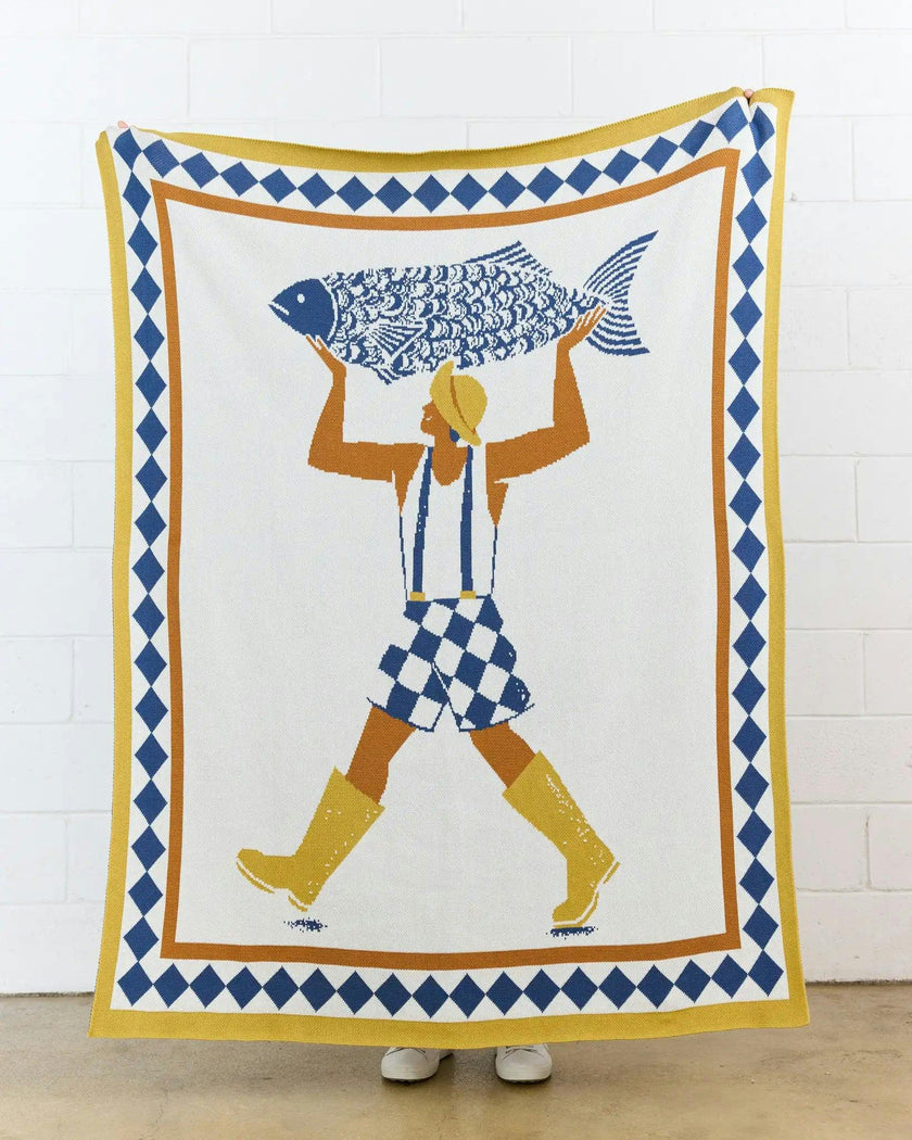 Un Beau Poisson Knit Throw Blanket
