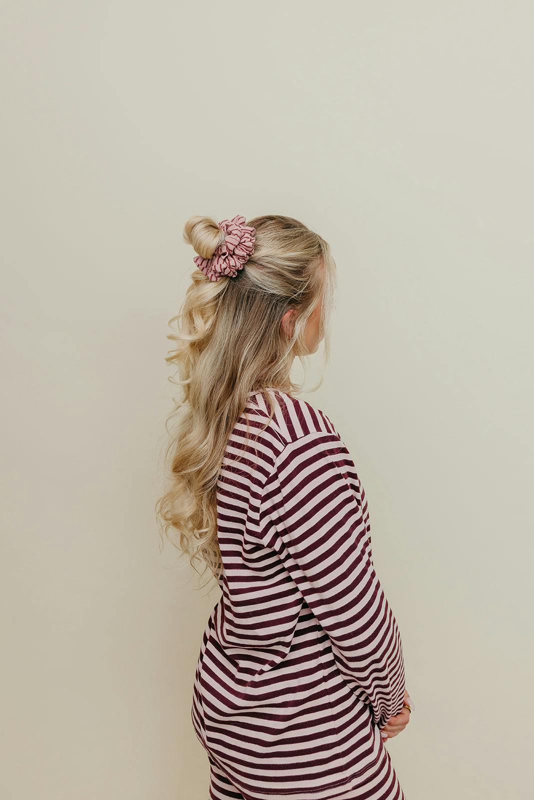 STRIPED OVERSIZED SCRUNCHIE + HEADBAND BUNDLE