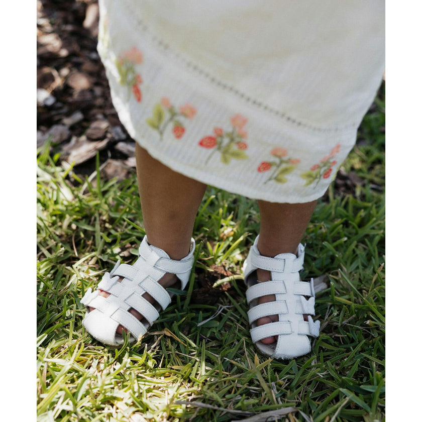Mariposa White Leather Sandal