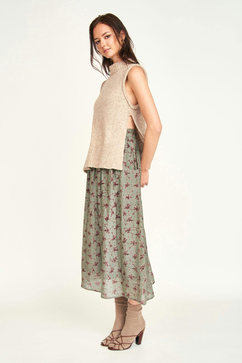 Aspen Open Side Vest in Camel
