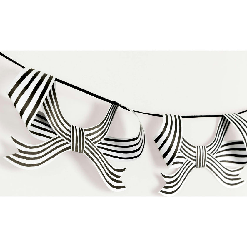 Black & White Stripy Bow Garland