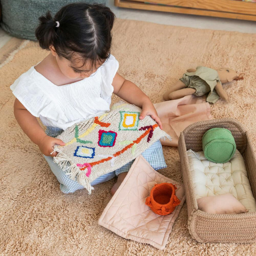Mini Lorena Nari Doll & Bed Toy Set