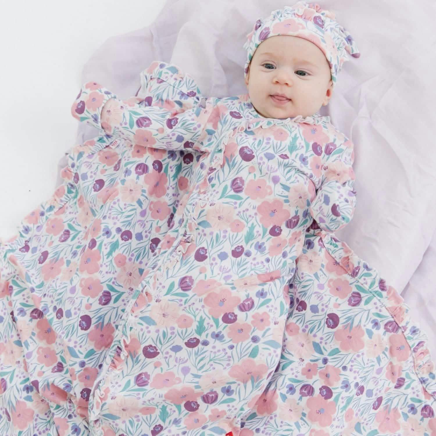 Magnetic Open Bottom Gown & Hat Set