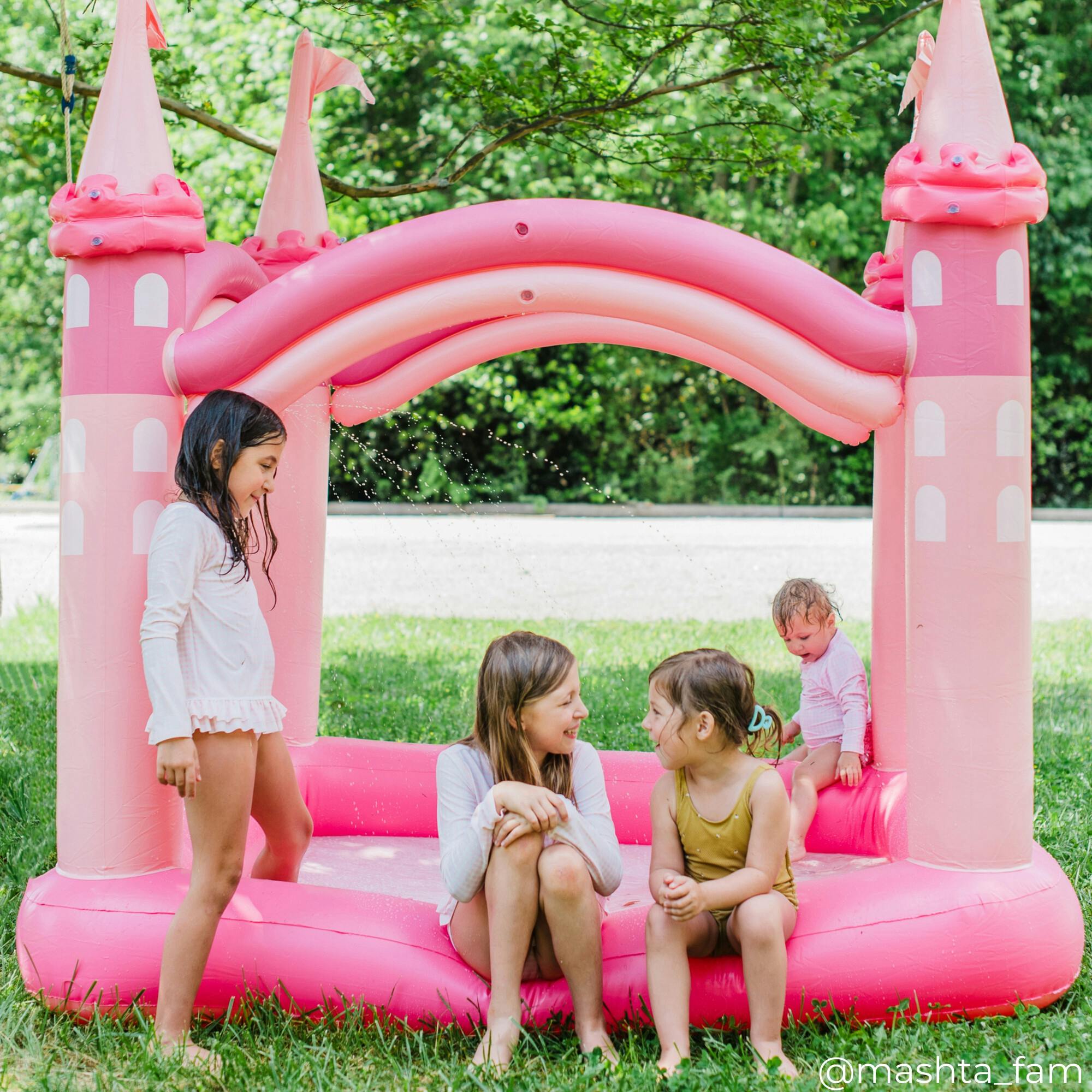 Water Fun Inflatable Castle Kiddie Pool & Sprinkler Play Center With Pump & Beach Balls