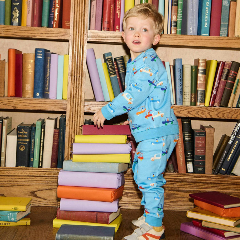 Magnetic Sweatsuit With Back Pocket