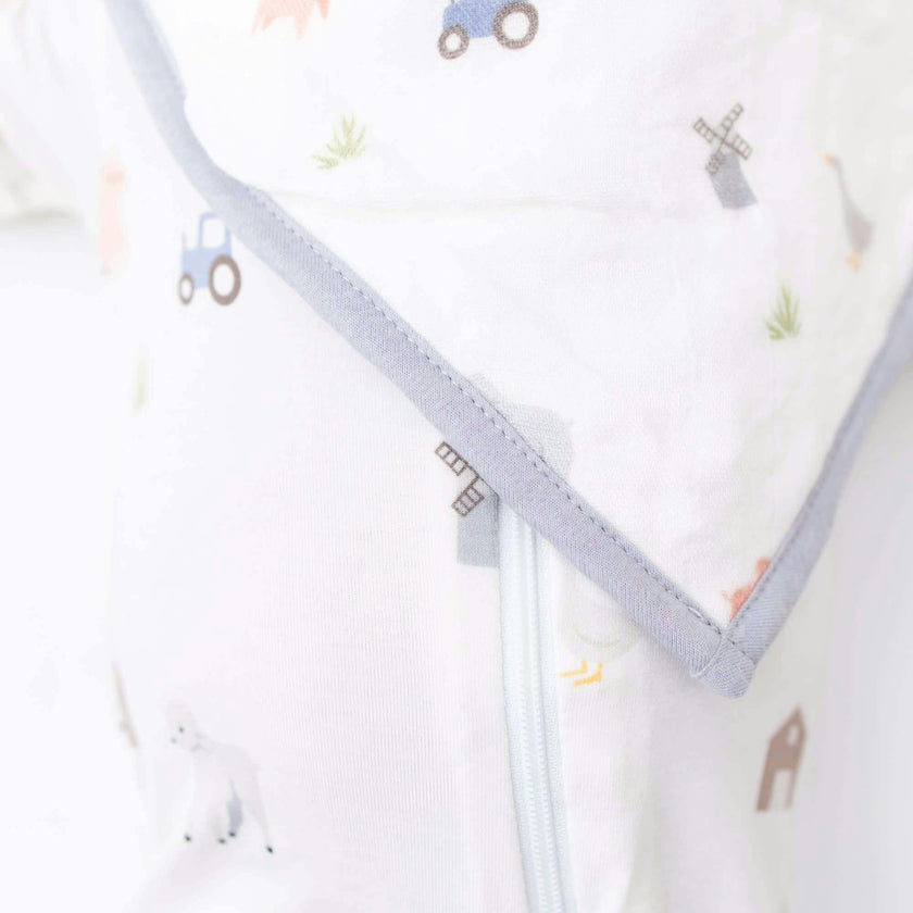 Farm Animals Bib Set