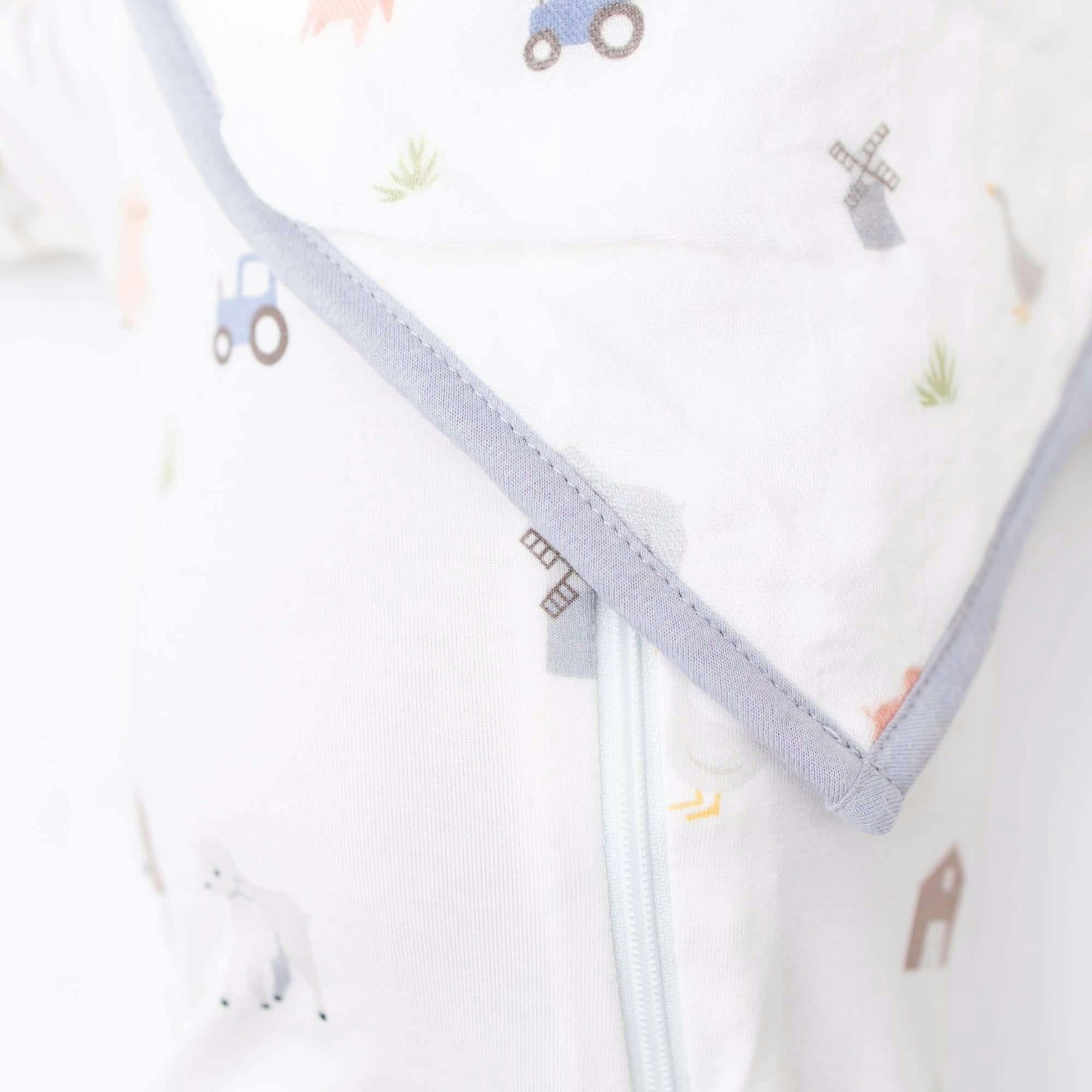 Farm Animals Bib Set