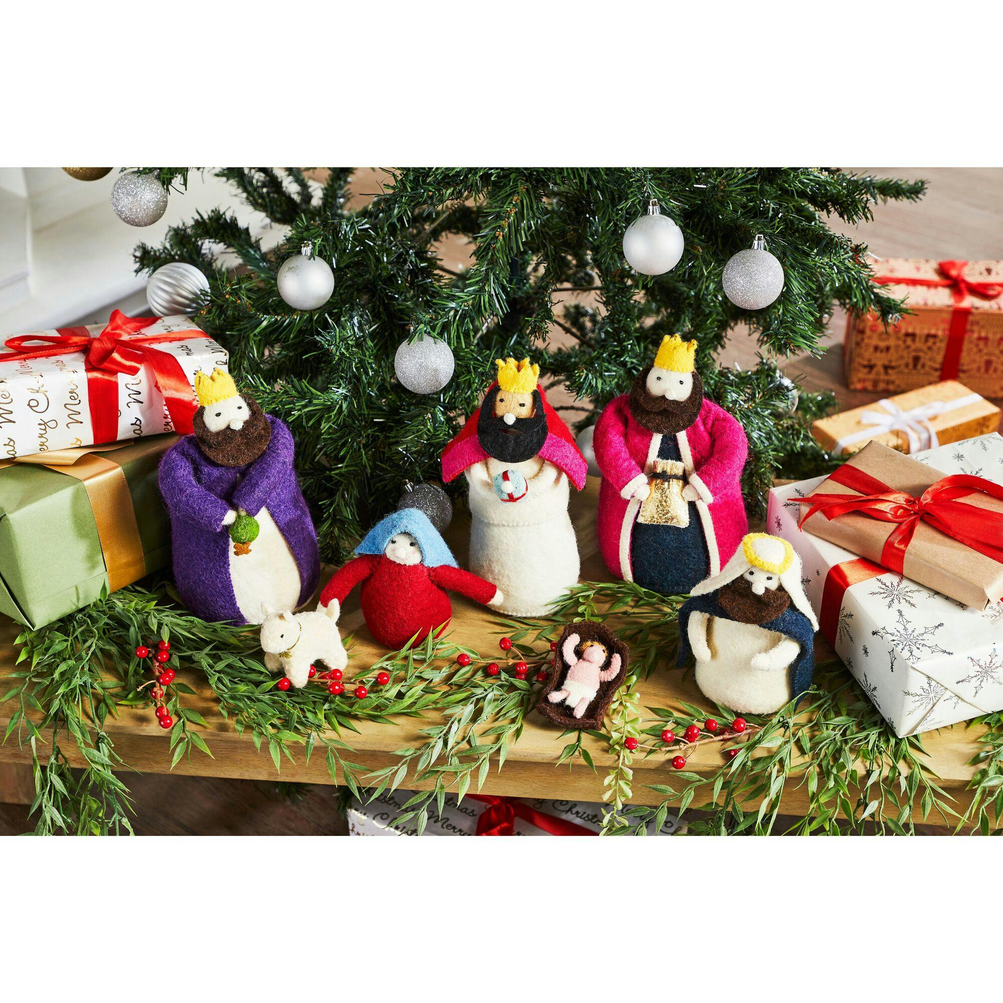 Handmade Nativity Scene in Hand Felted Wool