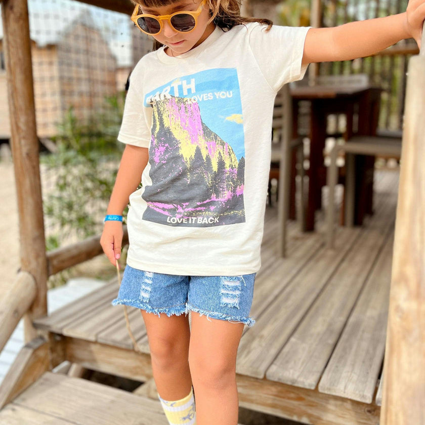 Kid's Love it back t-shirt, Unisex