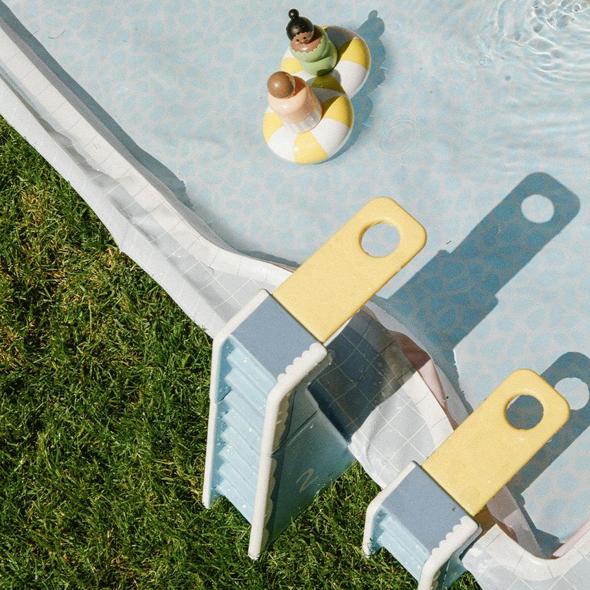 Pool Day Water Table