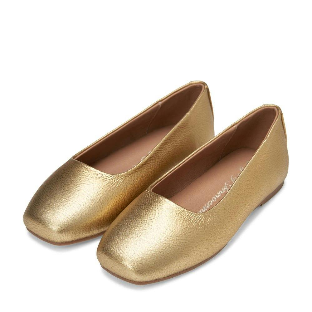 Ember Square Toe Leather Flats