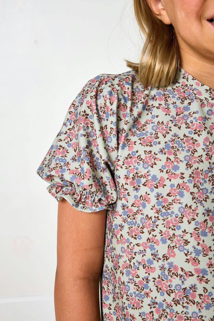 fall floral ruffle tee