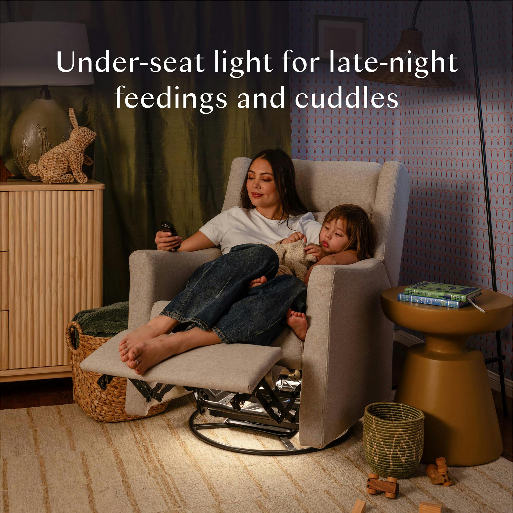 Kiwi Deluxe Power Glider Recliner