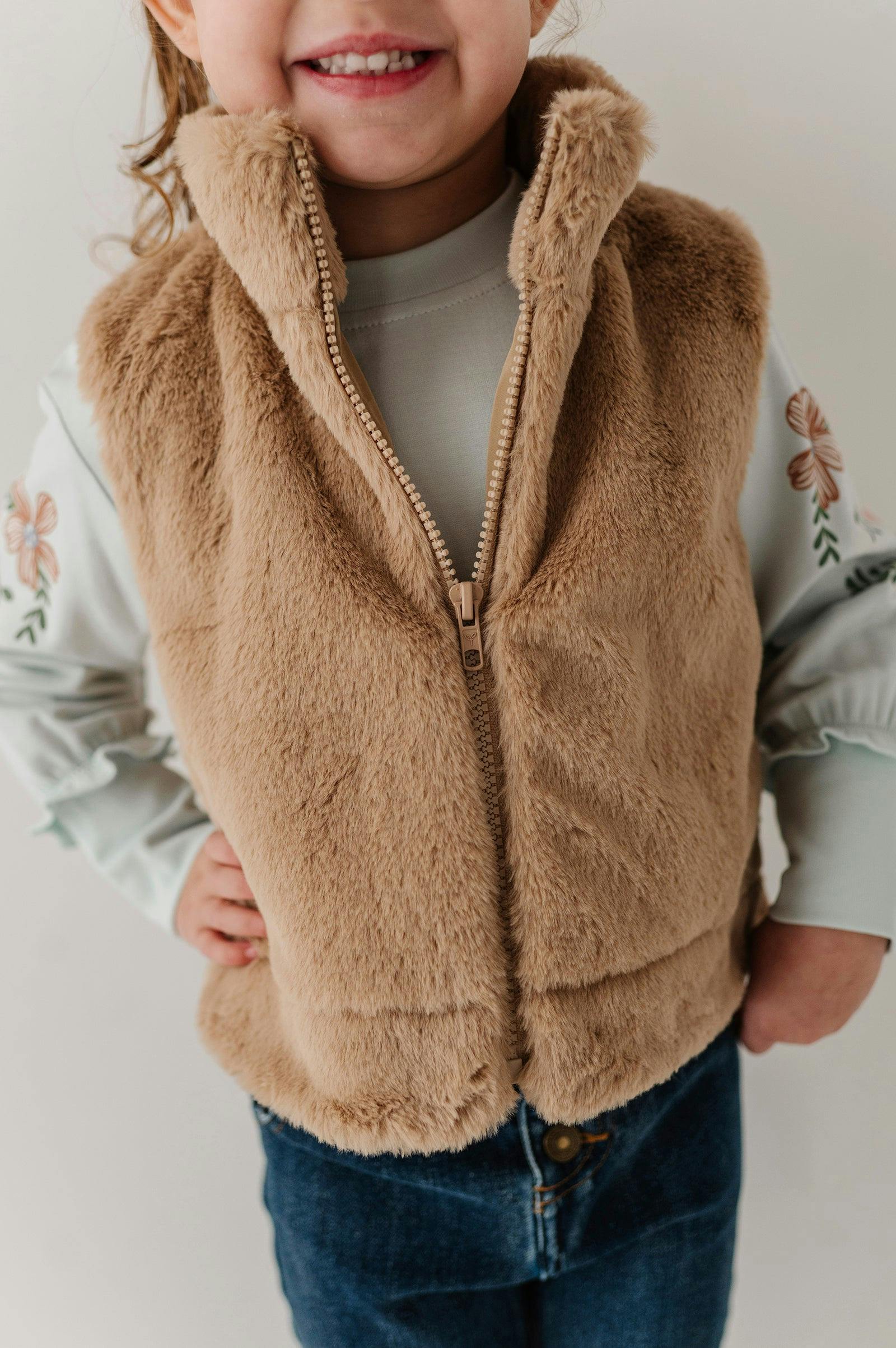Girls Fur Vest in Beige