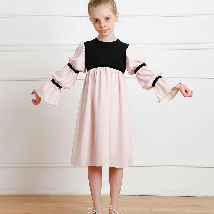 Bella dress (pink without golden embroidery blooms)