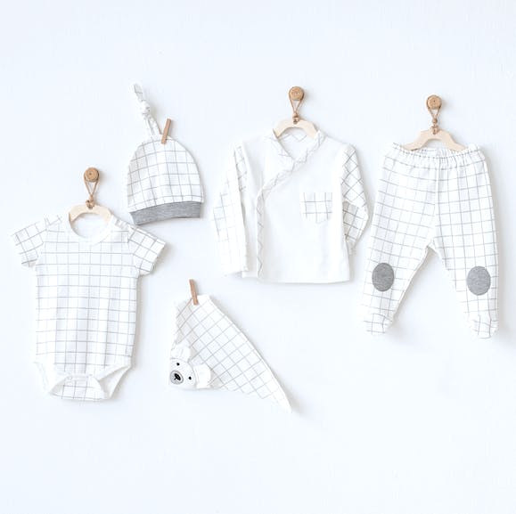 Gray 5 Piece Set Animal Nature Homecoming Set
