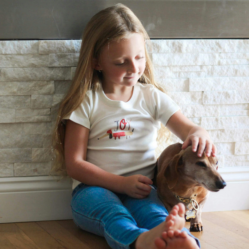 graphic tee | joy dog