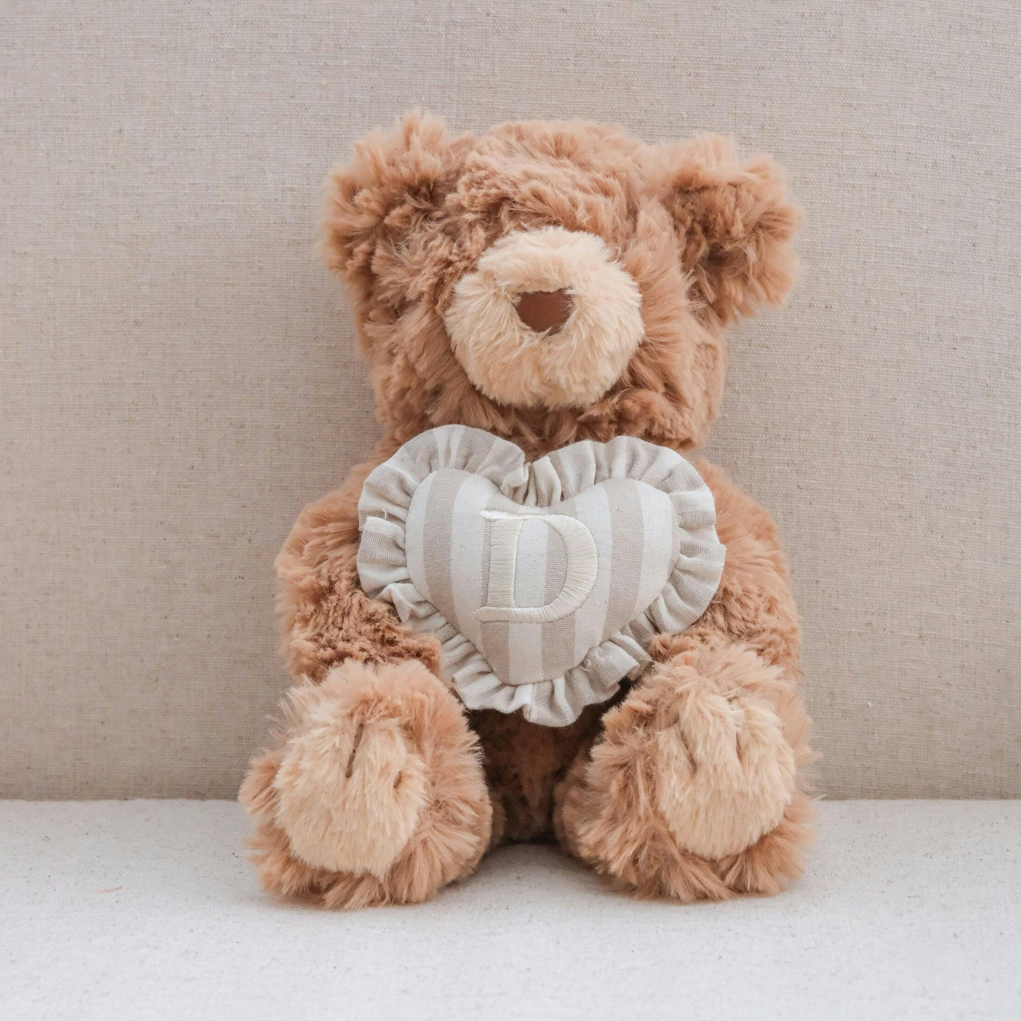 INITIAL TEDDY