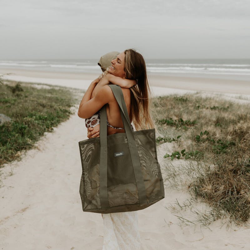 Beach Hauler™ - Mini Mesh Beach Bag – Pandanus