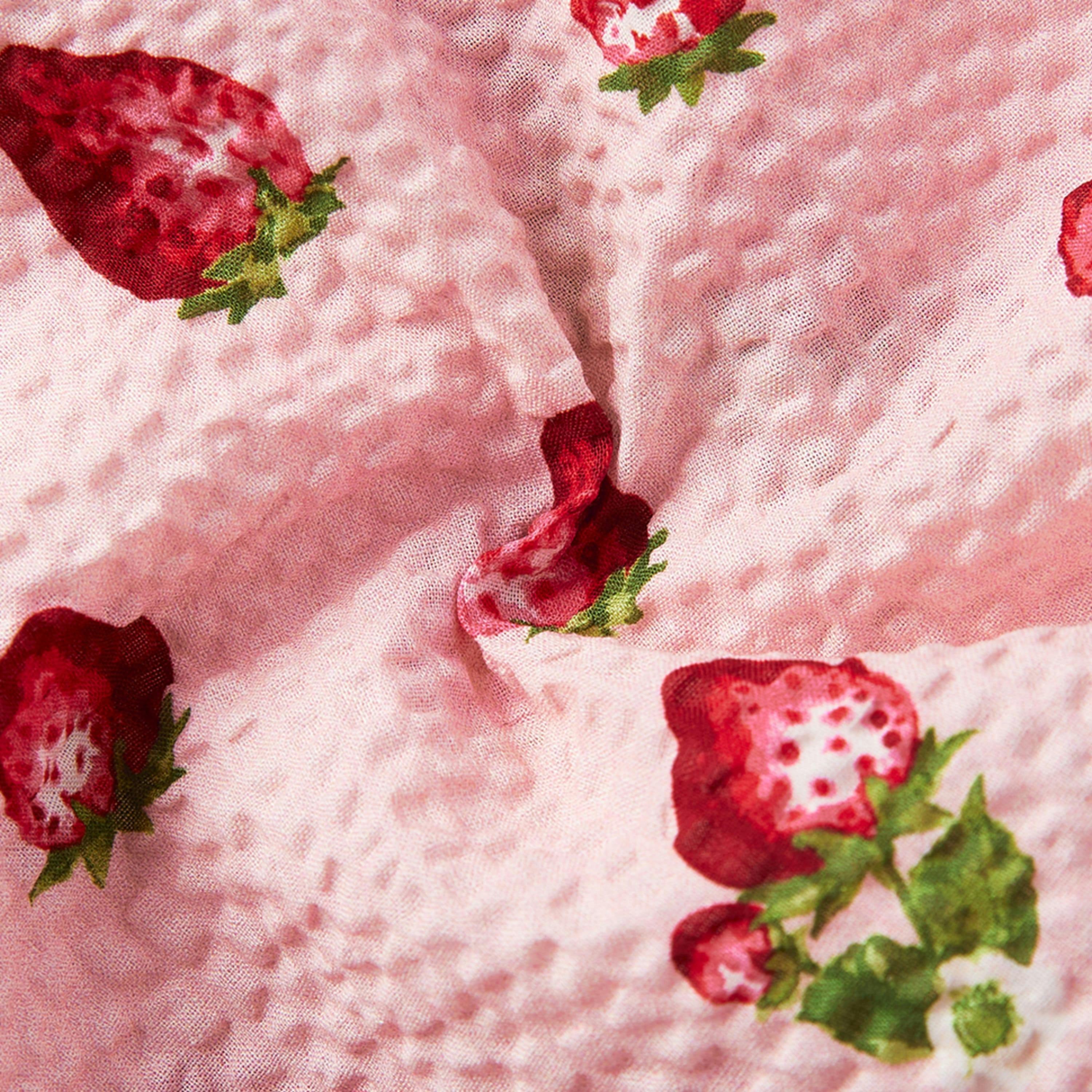 Strawberry Snap Shortall