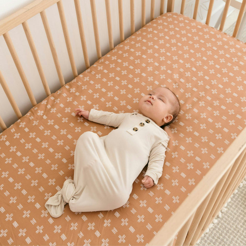 Kendi Copper Dash Cotton Fitted Crib Sheet