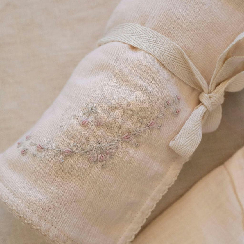 Swaddle w/ Embroidery