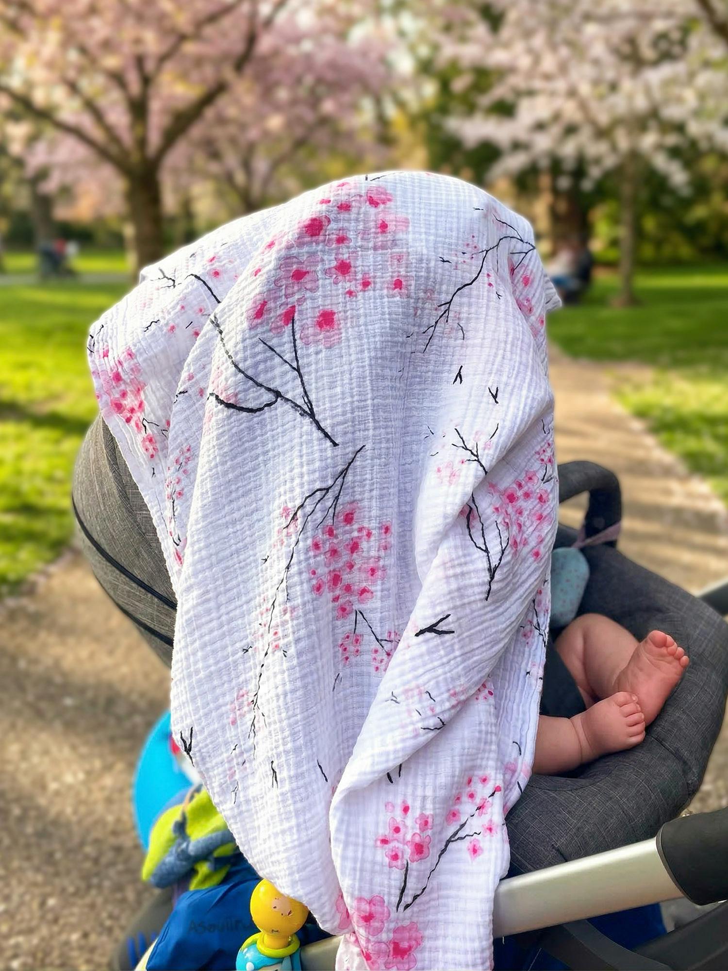 Organic Muslin Four-Layer Reversible Snug Blanket