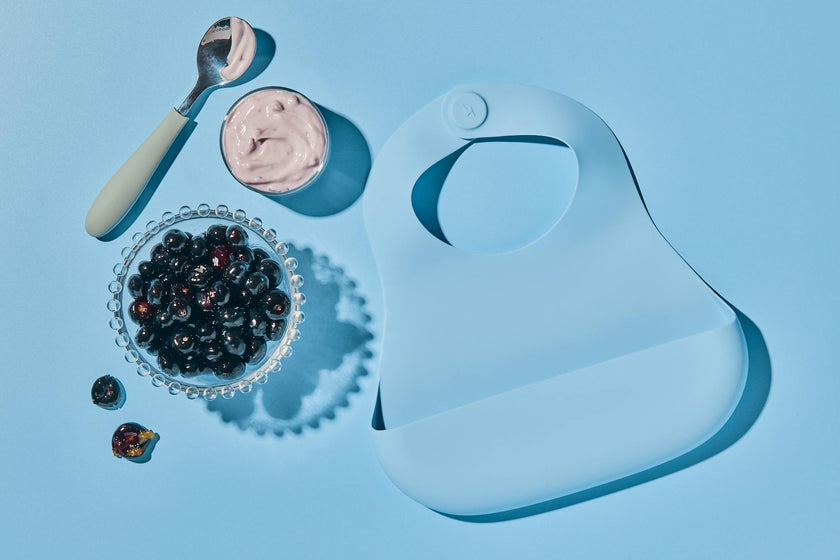 Magnetic Silicone Bib