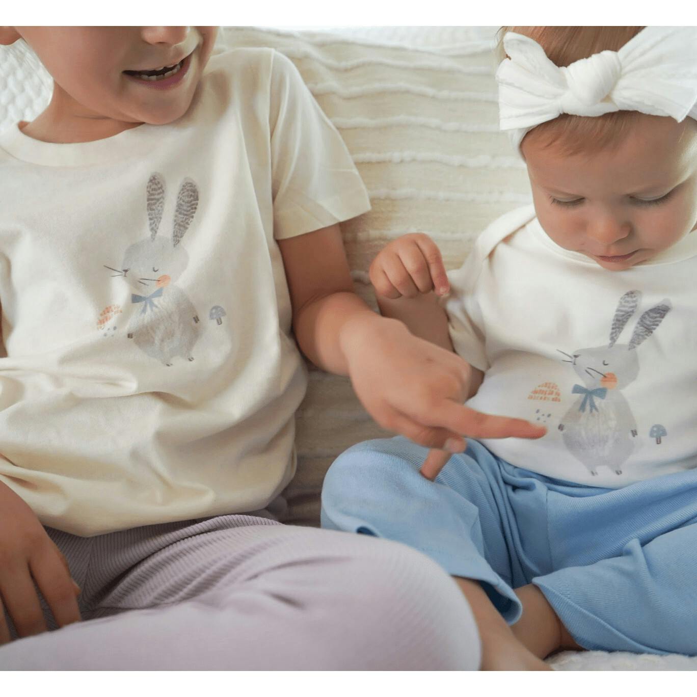 graphic tee | spring bunny