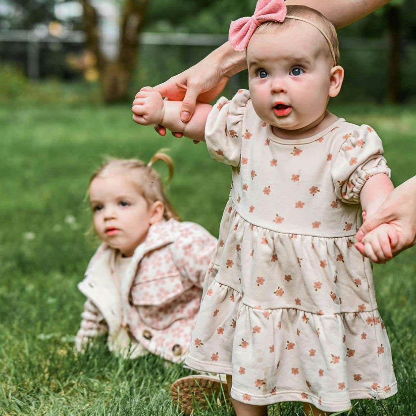 Small Daisies Print Honor Dress