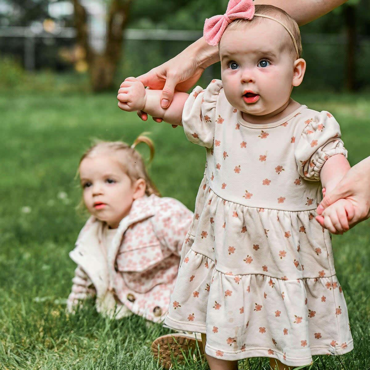 Small Daisies Print Honor Dress