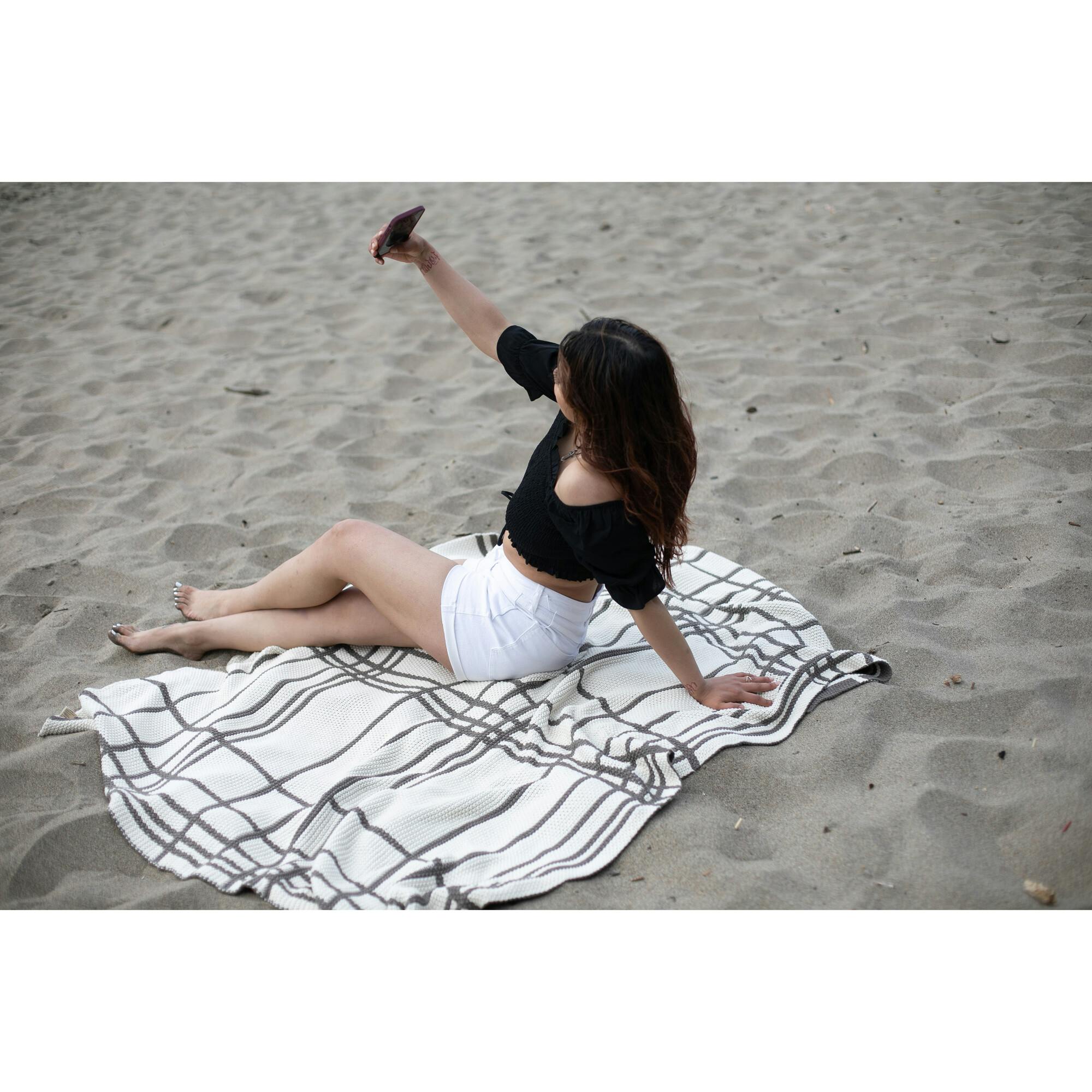 Grid Reversible Blanket