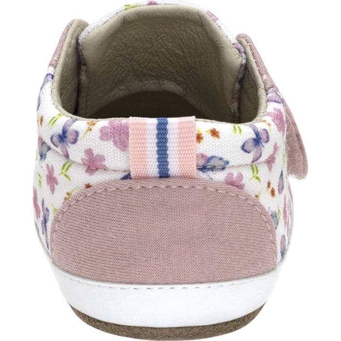 Rina First Kicks in Pink