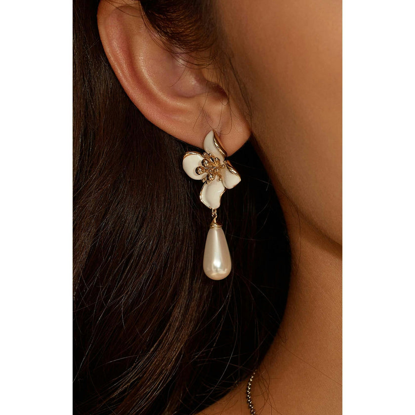 Iris Blossom Pearl Earrings