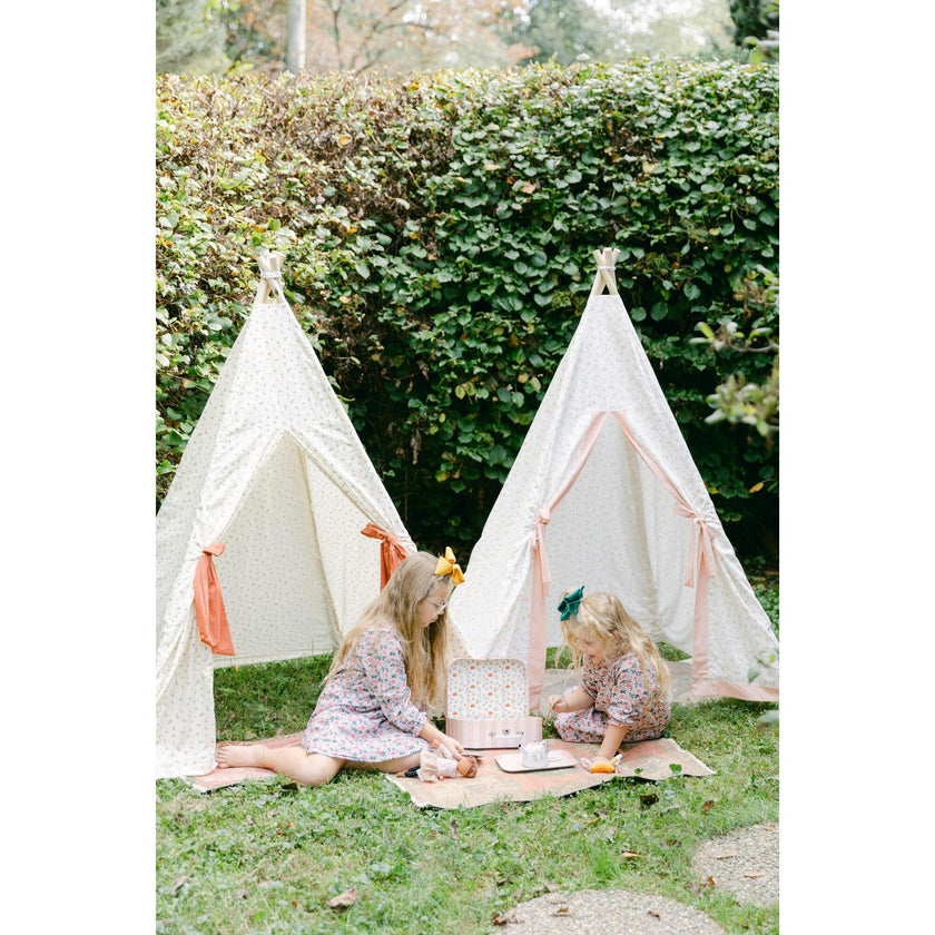 Sadie Play Tent