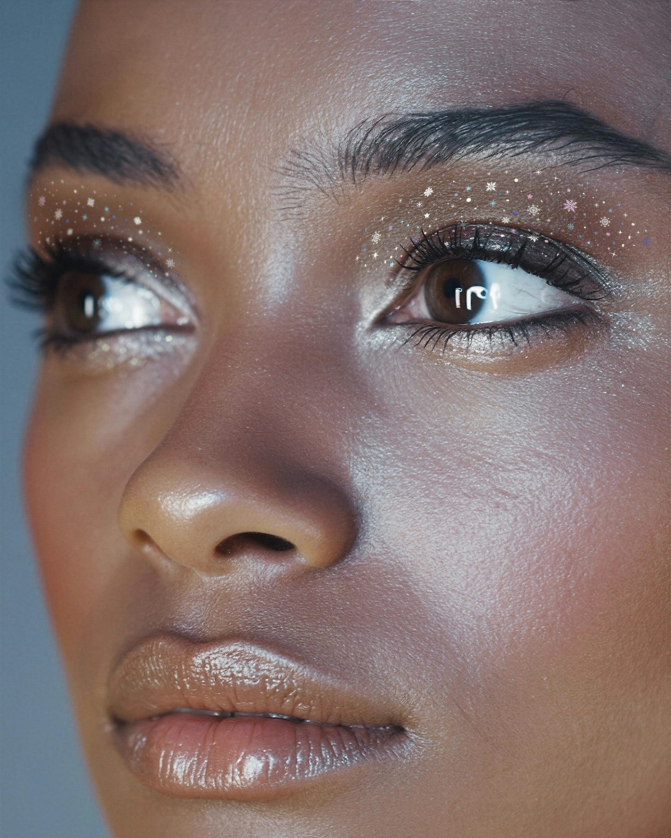 Holographic Snowflake Eye Speckles