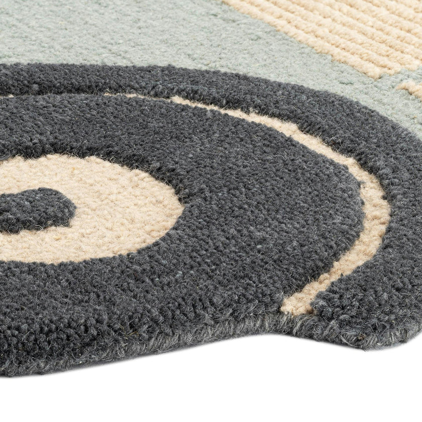 Charlie Farmhouse Tractor Wool Accent Rug (28" x 35")