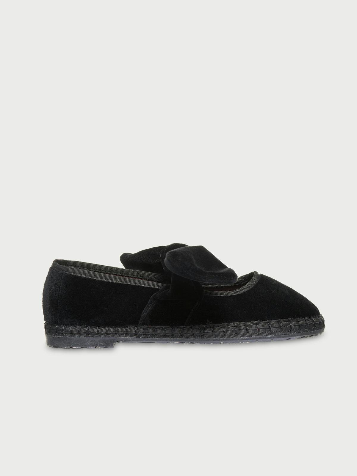 Lyra Black