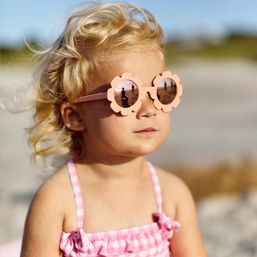 Polarized Flower: Rose Gold Mirrored Lens