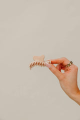 KAXI WAVY MINI HOLD EVERYTHING CLAW