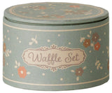 Waffle set, Mouse