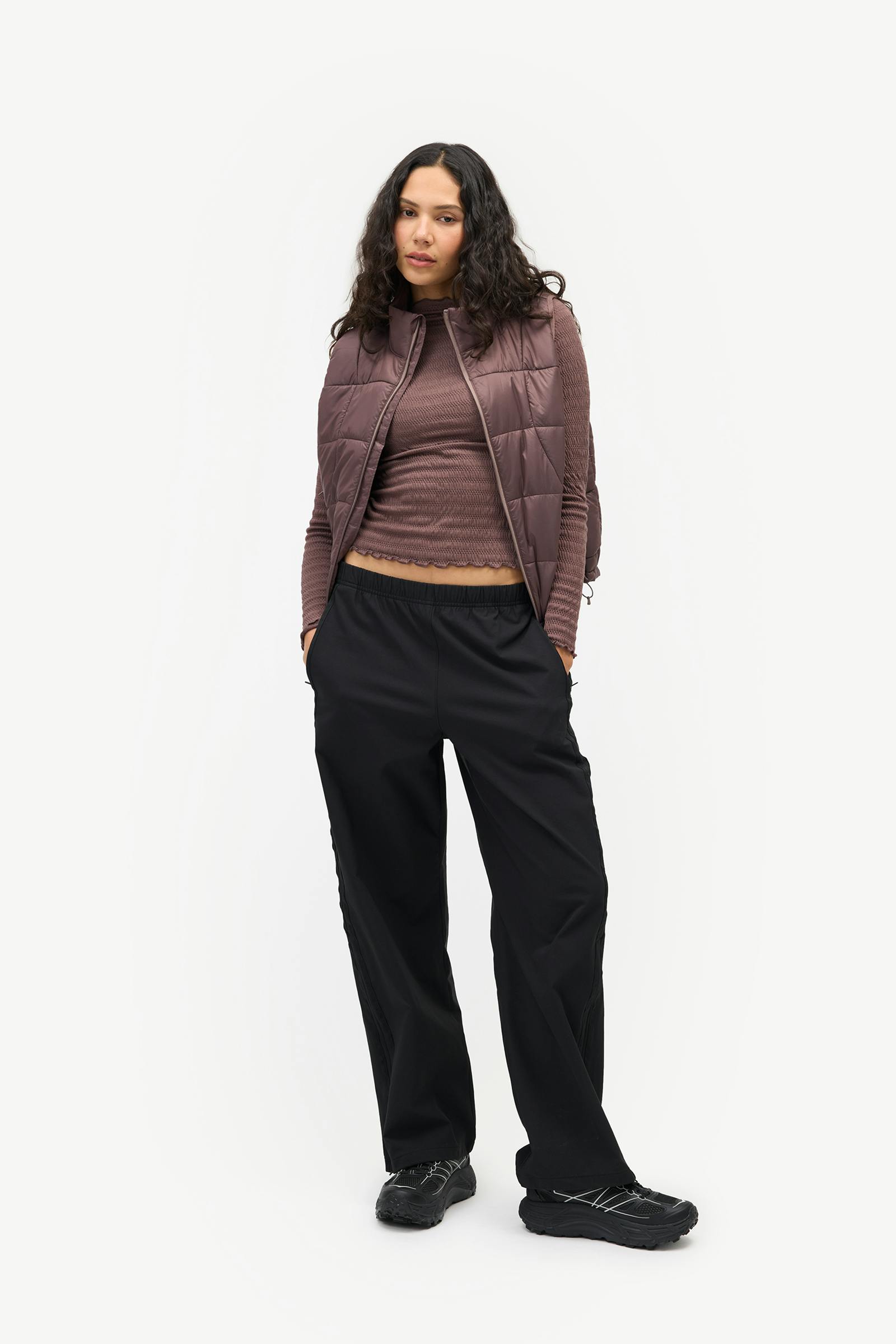 Irene Pant, Black