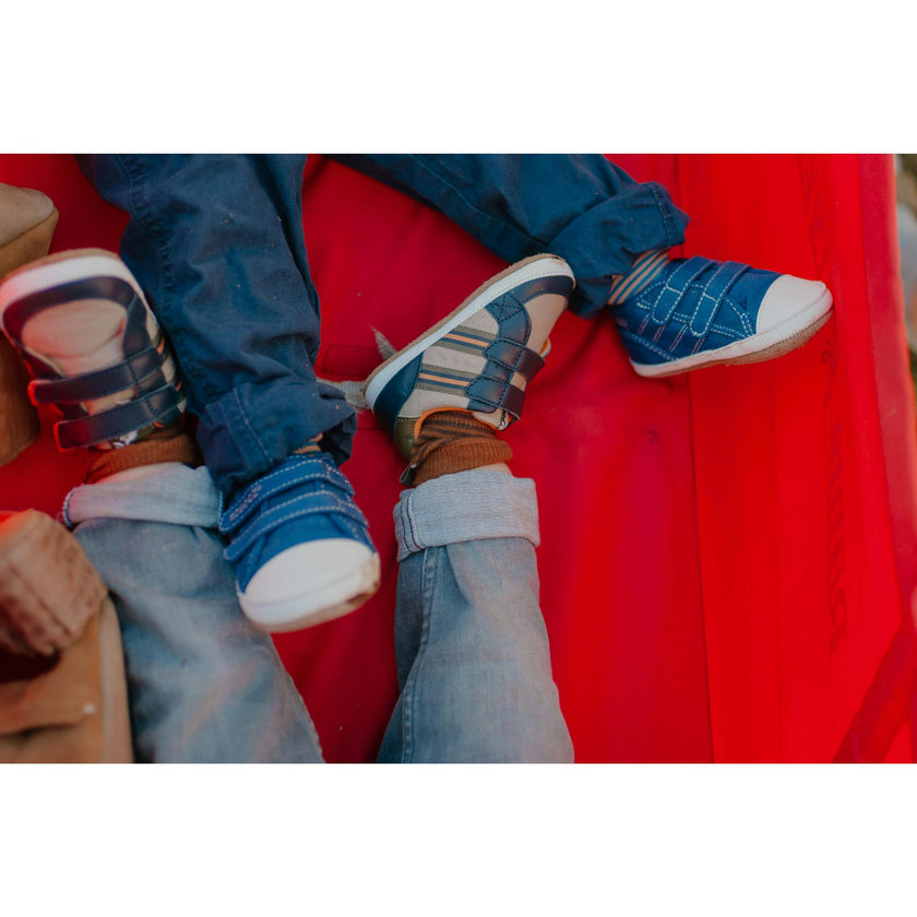 Brooks Crib Shoes, Navy