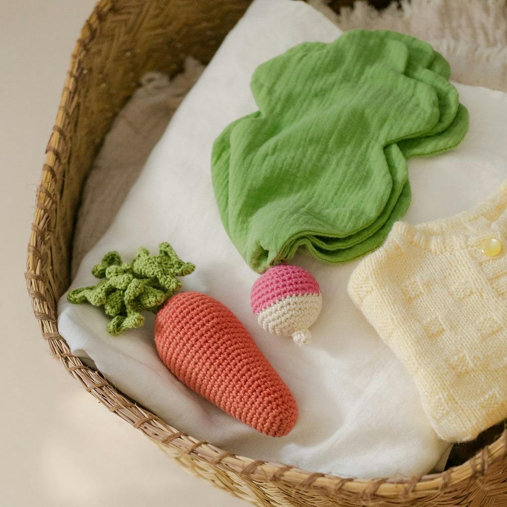 Radish Fan Gift Box 🐭💕 100% organic cotton crochet rattle and lovey