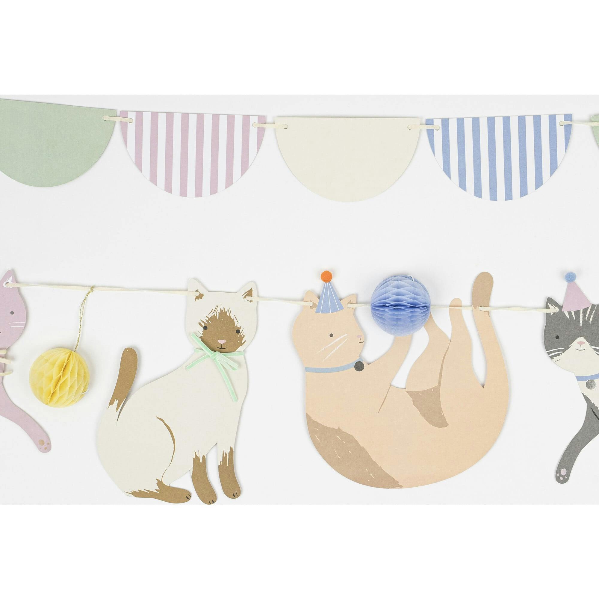 Cute Kittens Garland Set