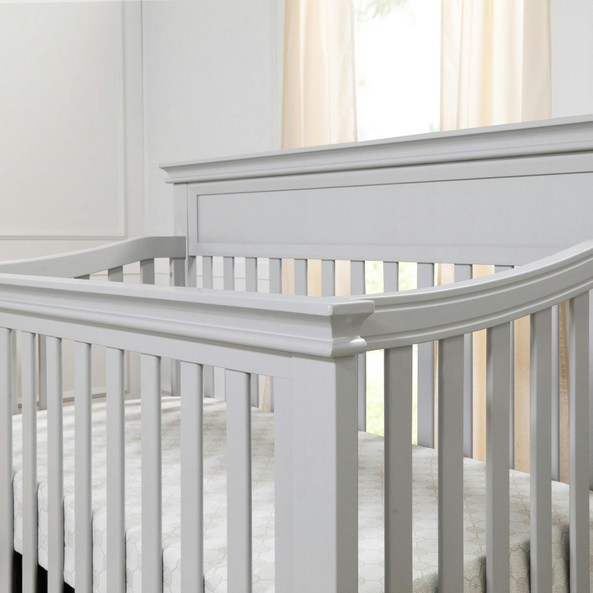 Foothill 4-In-1 Convertible Crib