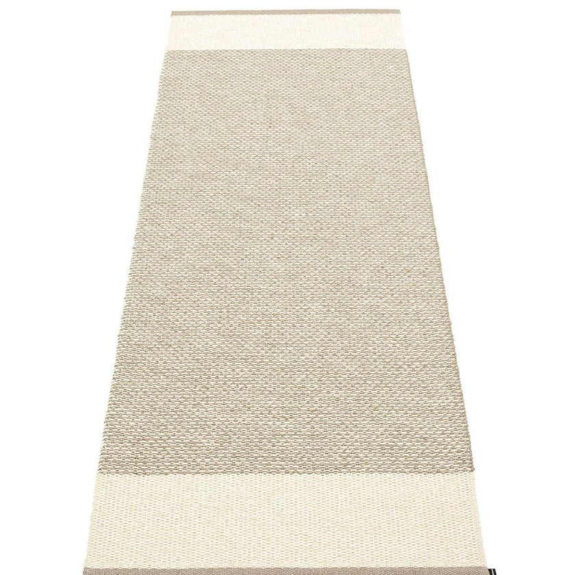 Rug EDIT Mud/Vanilla/Linen met. 4.5 x 6.5 ft