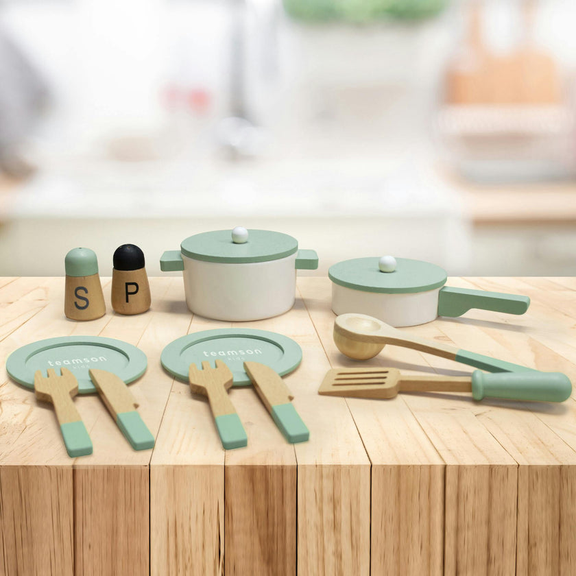 Little Chef Frankfurt Wooden Cookware Accessories